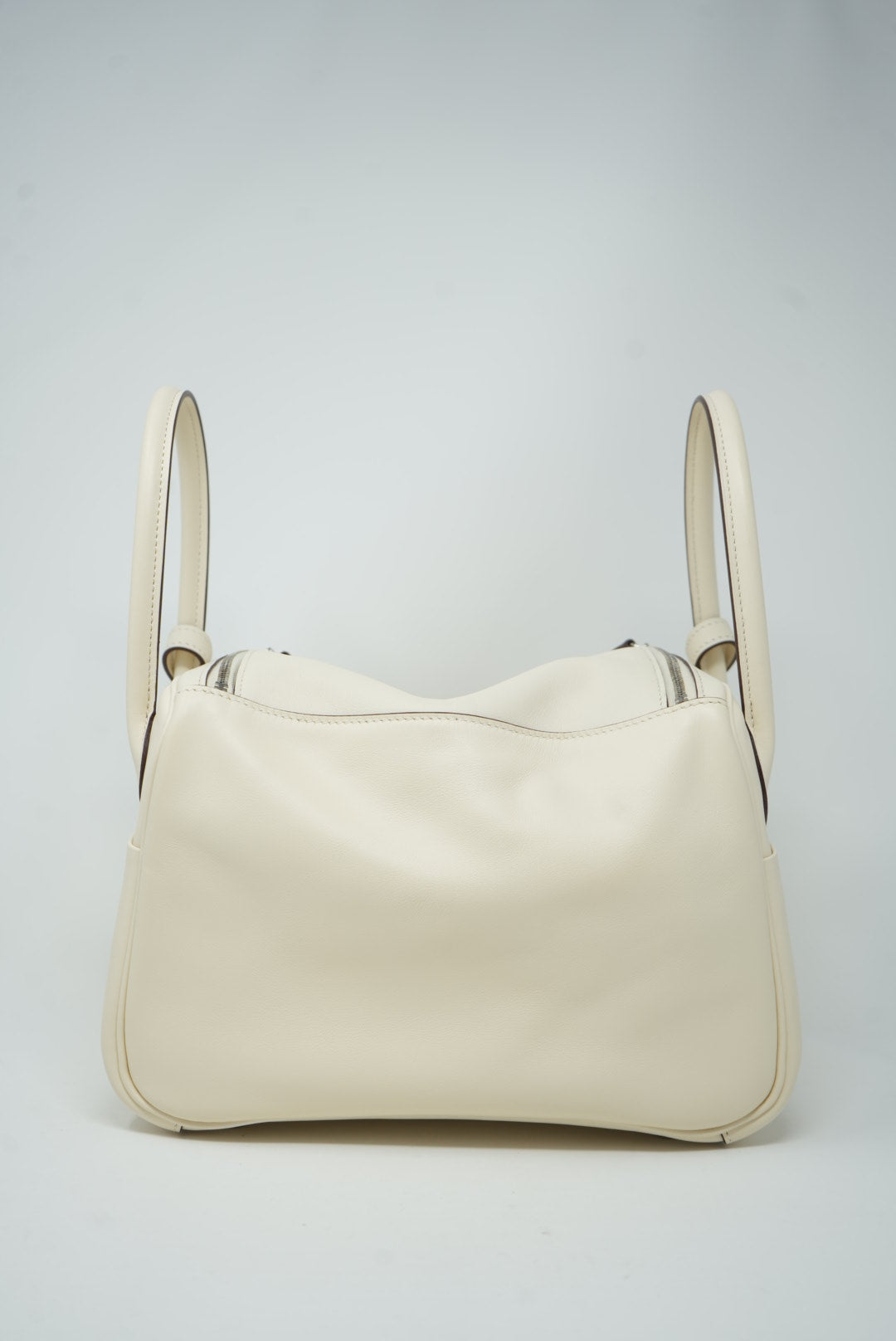Hermes Lindy 26 Shoulder Bag Swift White