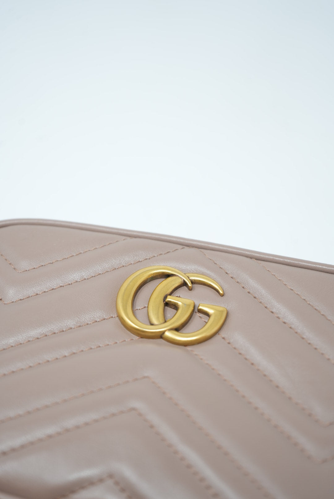 Gucci GG Marmont Mini Camera Shoulder Bag Beige