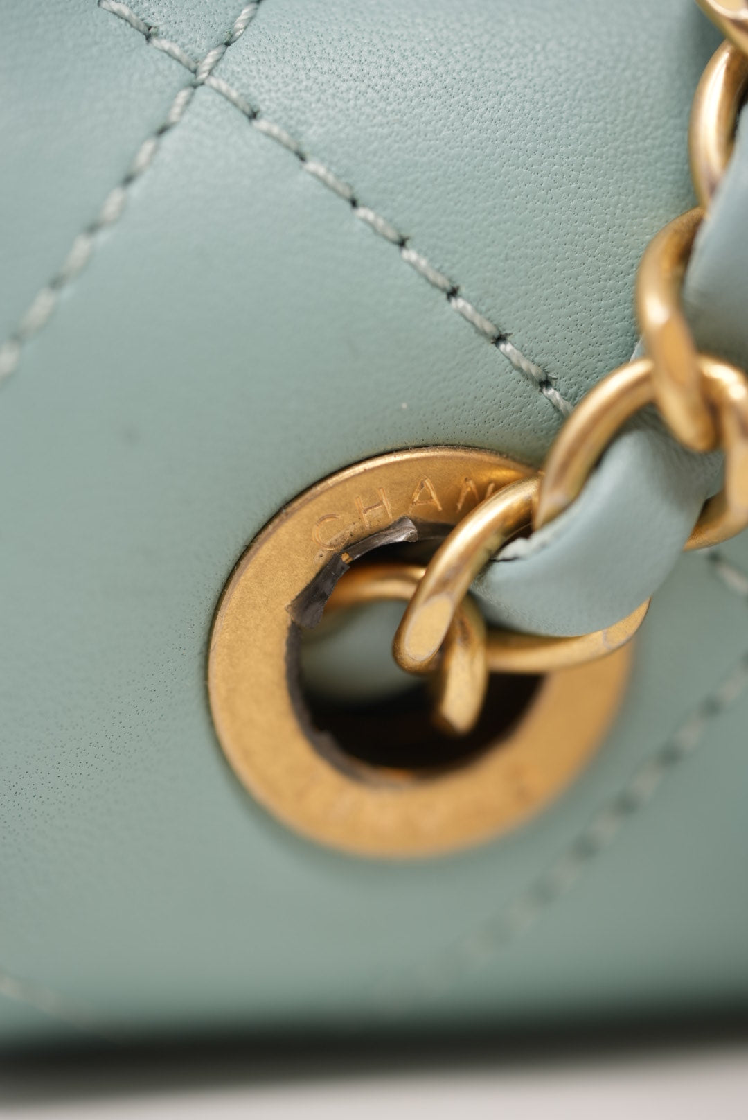 Pre-Owned CHANEL 2019 Blue Lambskin Mini Flap Handle Bag