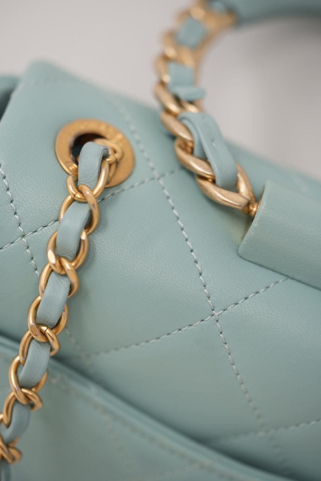Pre-Owned CHANEL Lambskin Mini Flap Handle Bag 2019