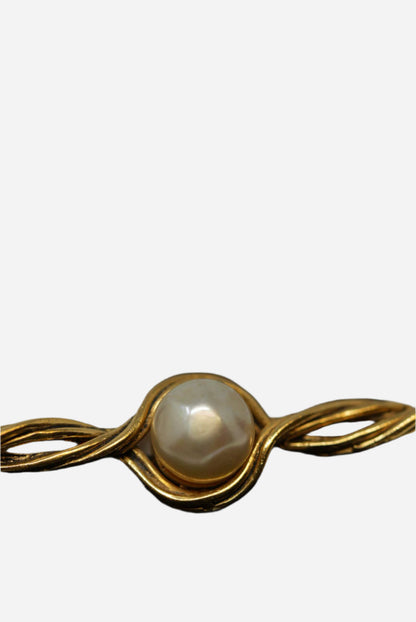 Pre-Owned Chanel Faux Pearl Brooch