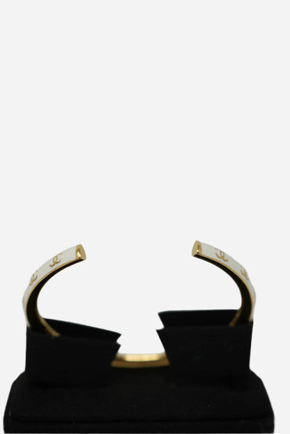Pre-Owned Chanel 2024 Resin CC Cuff