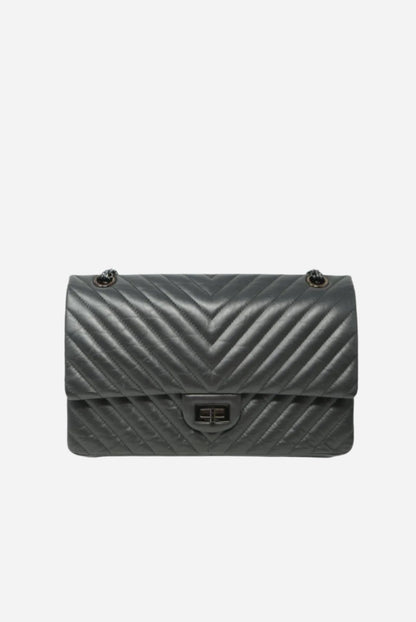 Pre-Owned CHANEL 2.55 Reissue 226 So Black 2018-2019