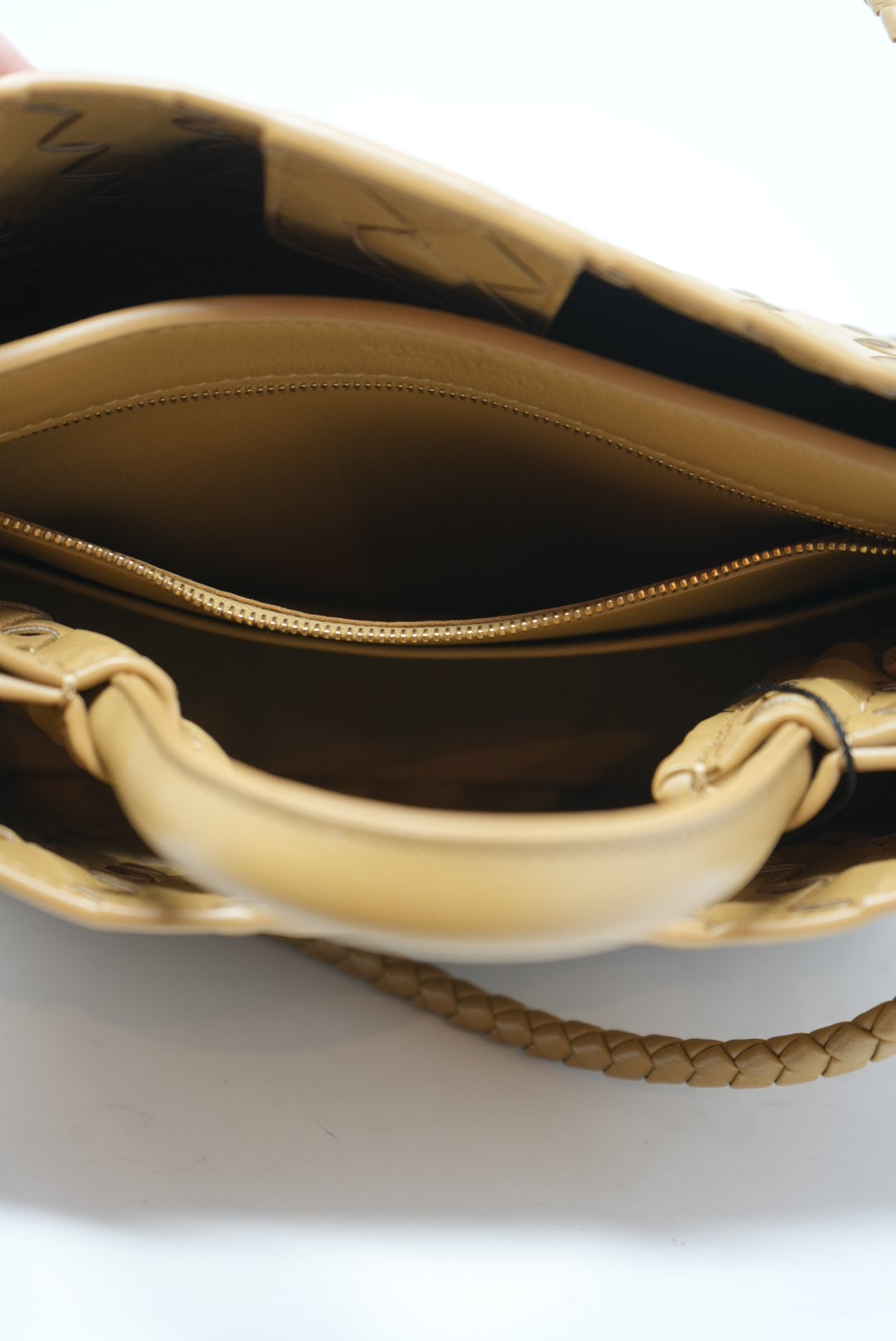 Pre-owned Bottega Veneta Small Andiamo Leather Praline