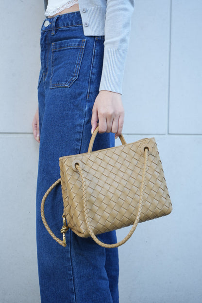 Pre-owned Bottega Veneta Small Andiamo Leather Praline