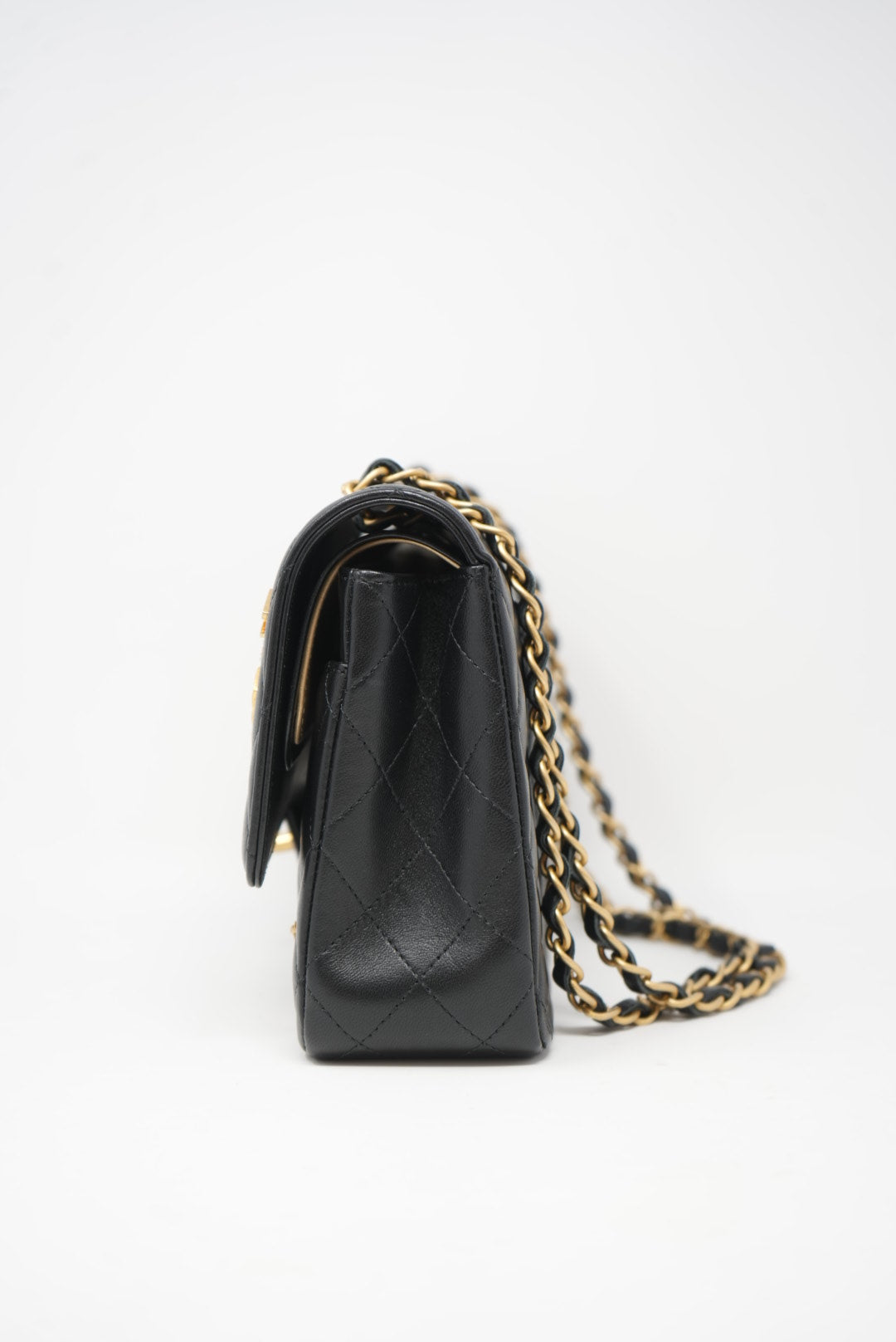 Pre-Owned Chanel Rue Cambon Charms Double Flap 2021 Lambksin Medium