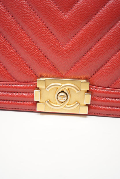 Pre-owned Chanel 2018-2019 Chevron Medium Boy Bag