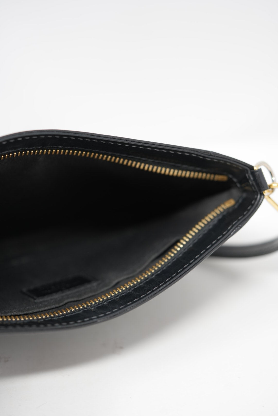 Louis Vuitton Epi Sarvanga Crossbody 2003
