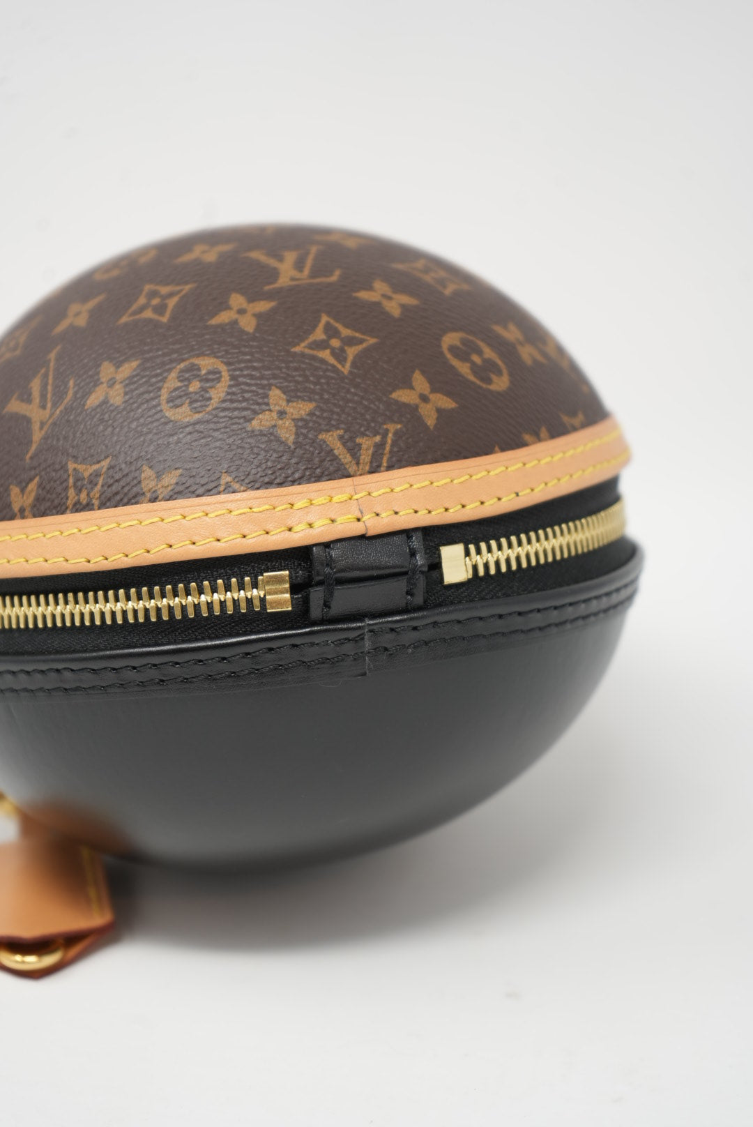 Louis Vuitton 2022 Brown Canvas Monogram Egg Bag