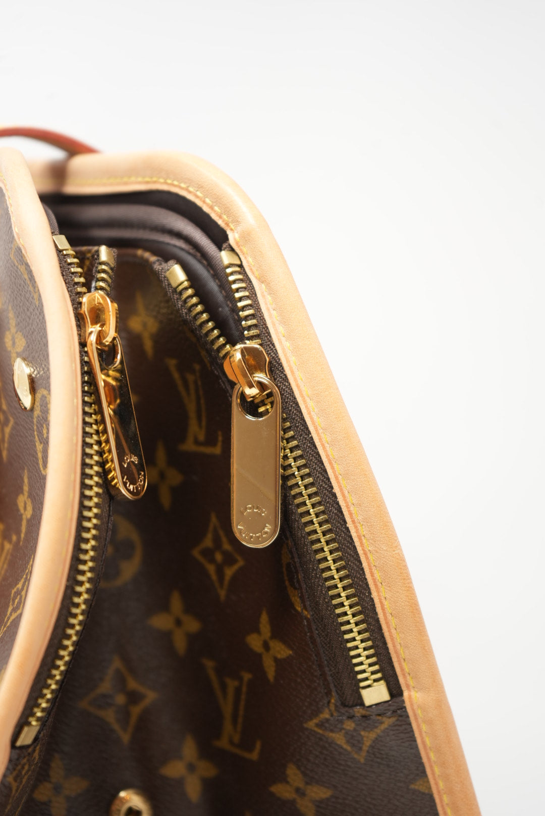 Louis Vuitton 2008 Sac Baxter Handbag Monogram