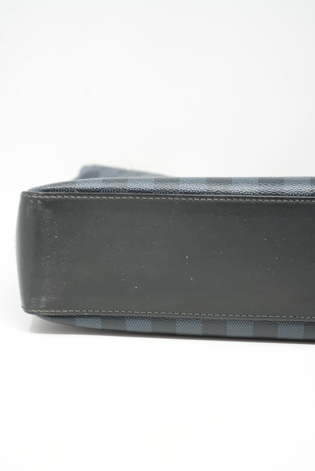 Louis Vuitton Damier Messenger Bag 2014