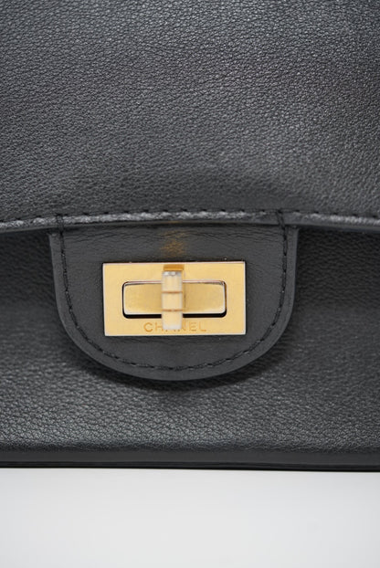 Pre-Owned Chanel Calfskin Medallion 2.55 Medium