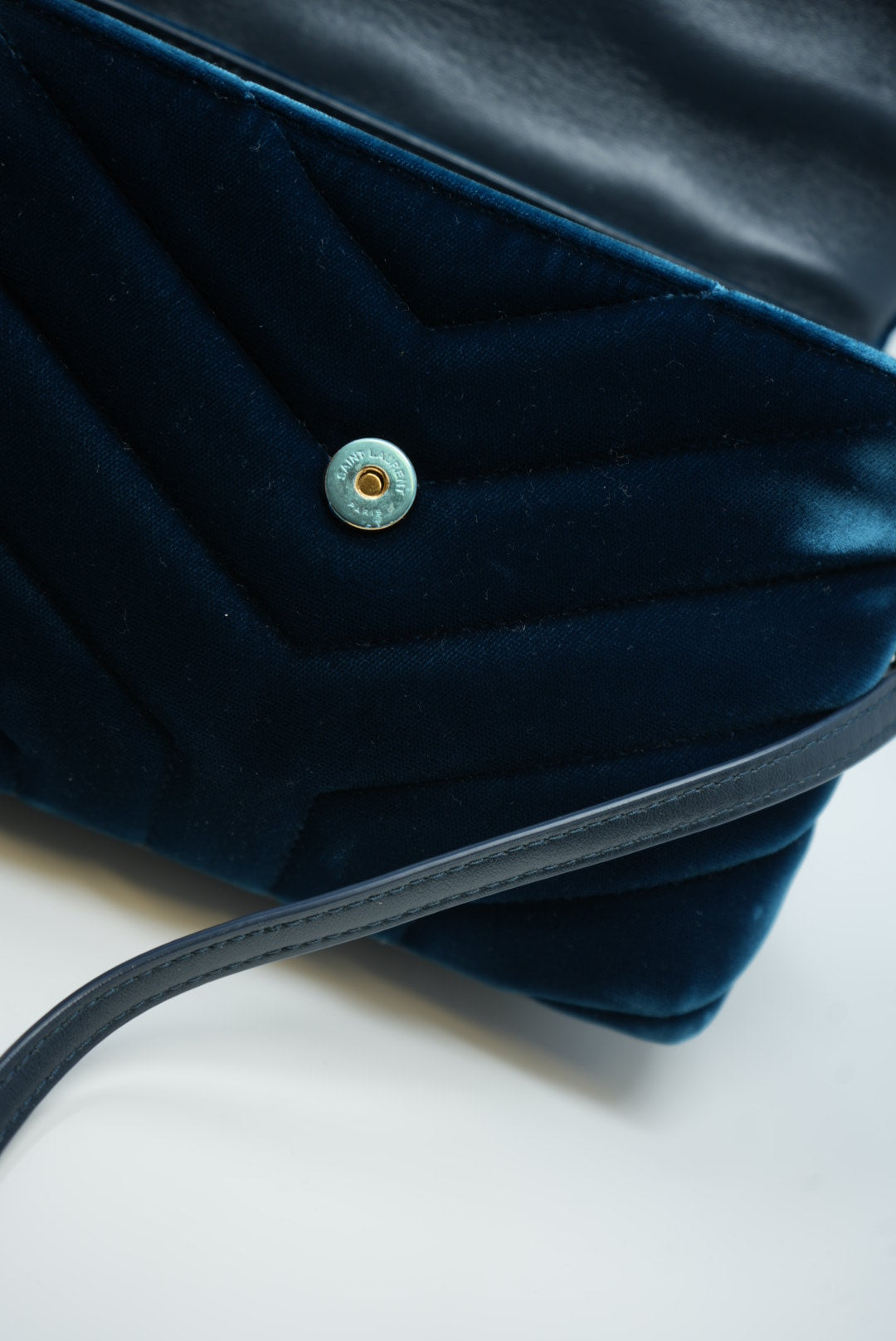 Saint Laurent LouLou Crossbody Velvet