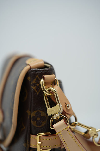 Louis Vuitton Saumur BB Handbag