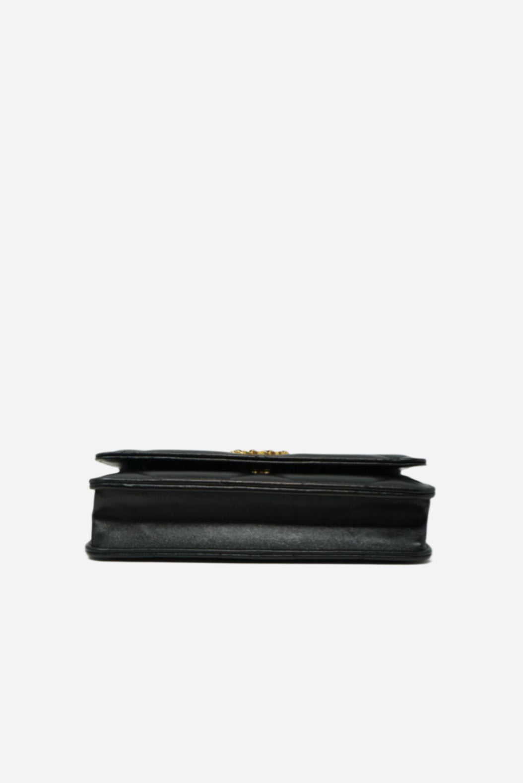 Pre-Owned CHANEL 2021-2023 CHANEL 19 WALLET ON CHAIN