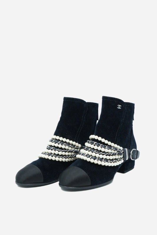 Pre-Owned Chanel Navy Velvet Satin & Faux Pearl Ankle Boots Size 36