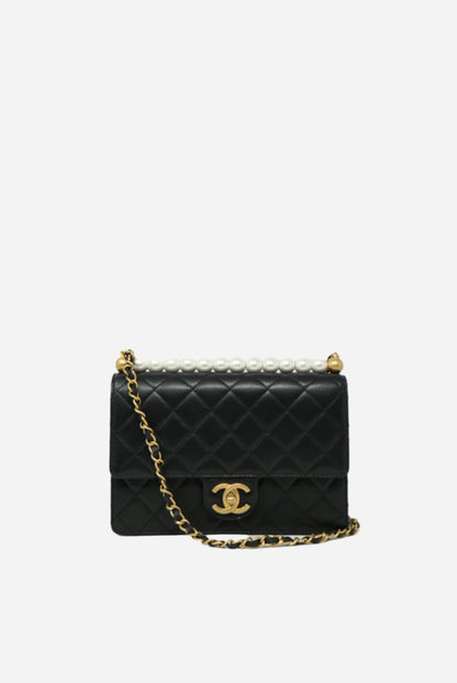 Pre-owned Chanel Lambskin Pearl Wallet On Chain