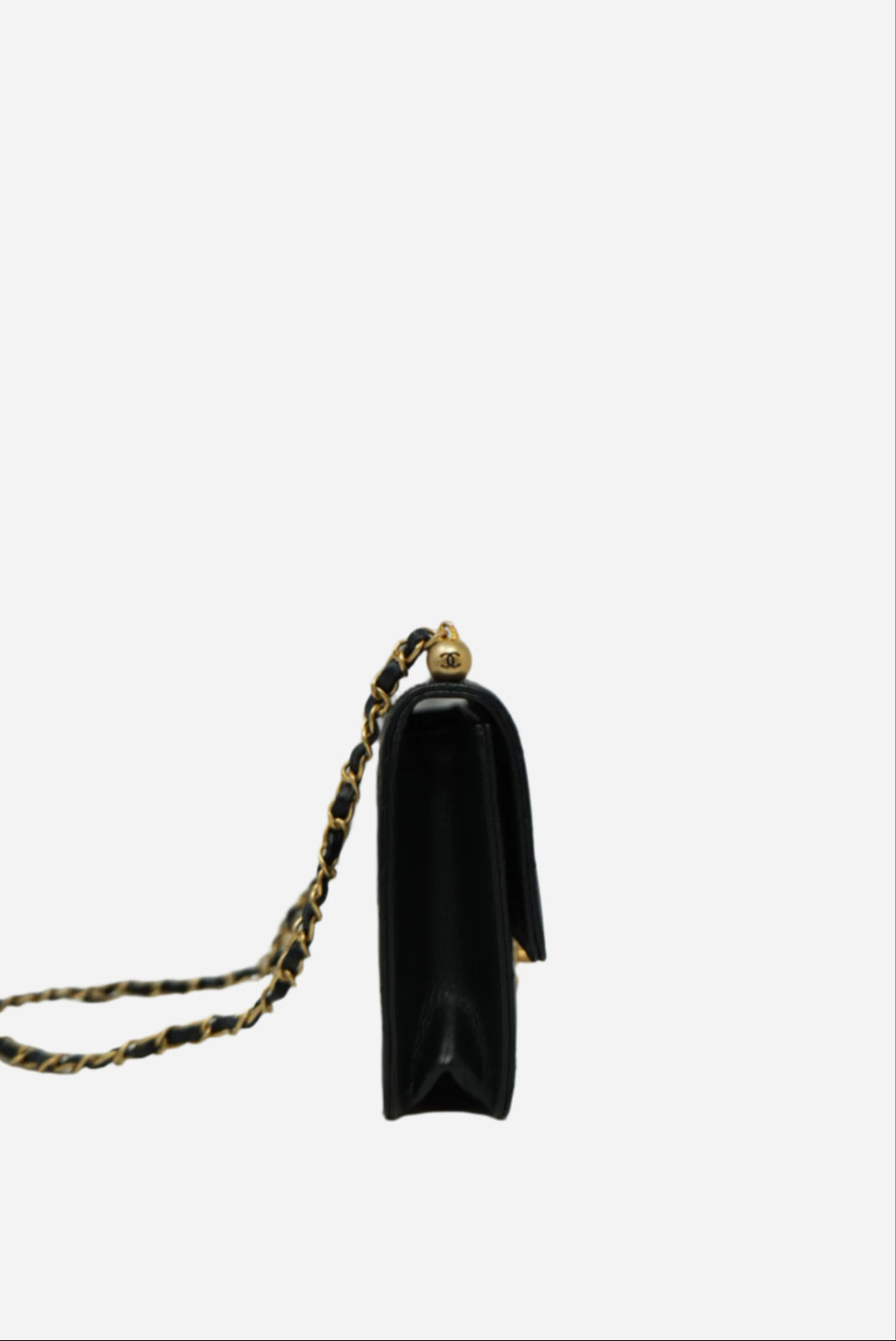 Pre-owned Chanel Lambskin Pearl Wallet On Chain