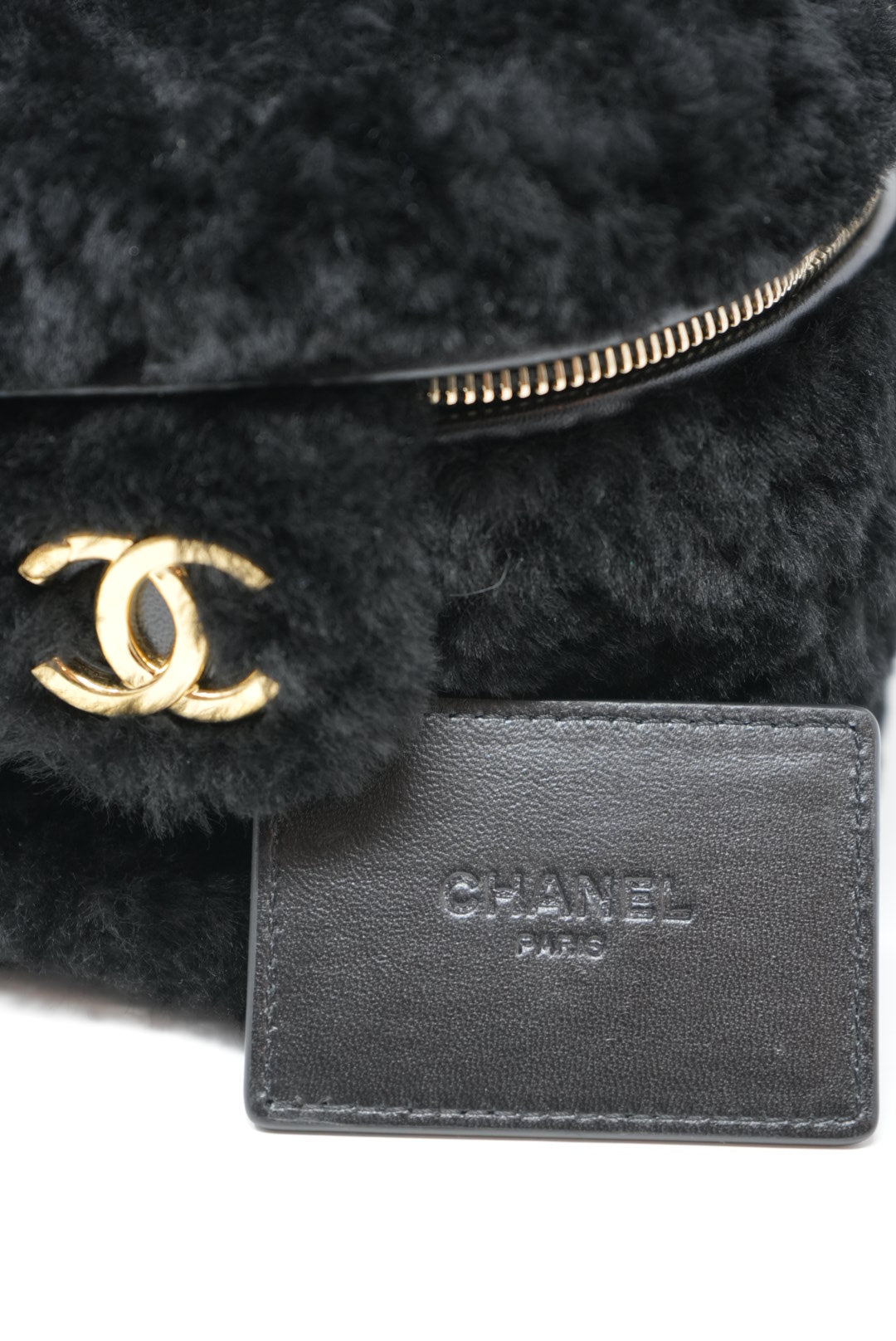 Pre-Owned Chanel Shearling Vanity Case Black 2023