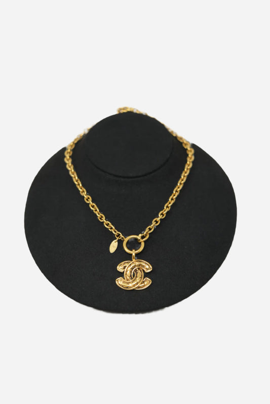 Pre-owned Chanel CC Quilted Necklace