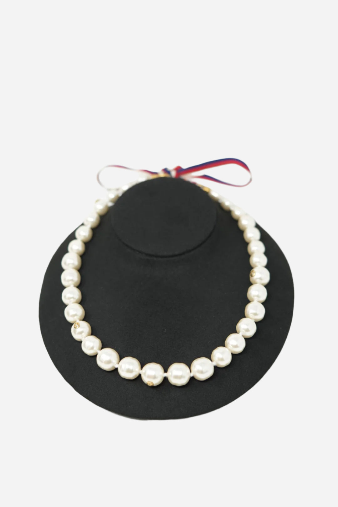 Gucci Faux Pearl Necklace