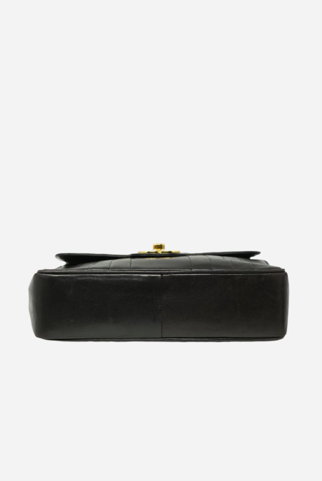 Pre-Owned Chanel Maxi 30 1994-1996