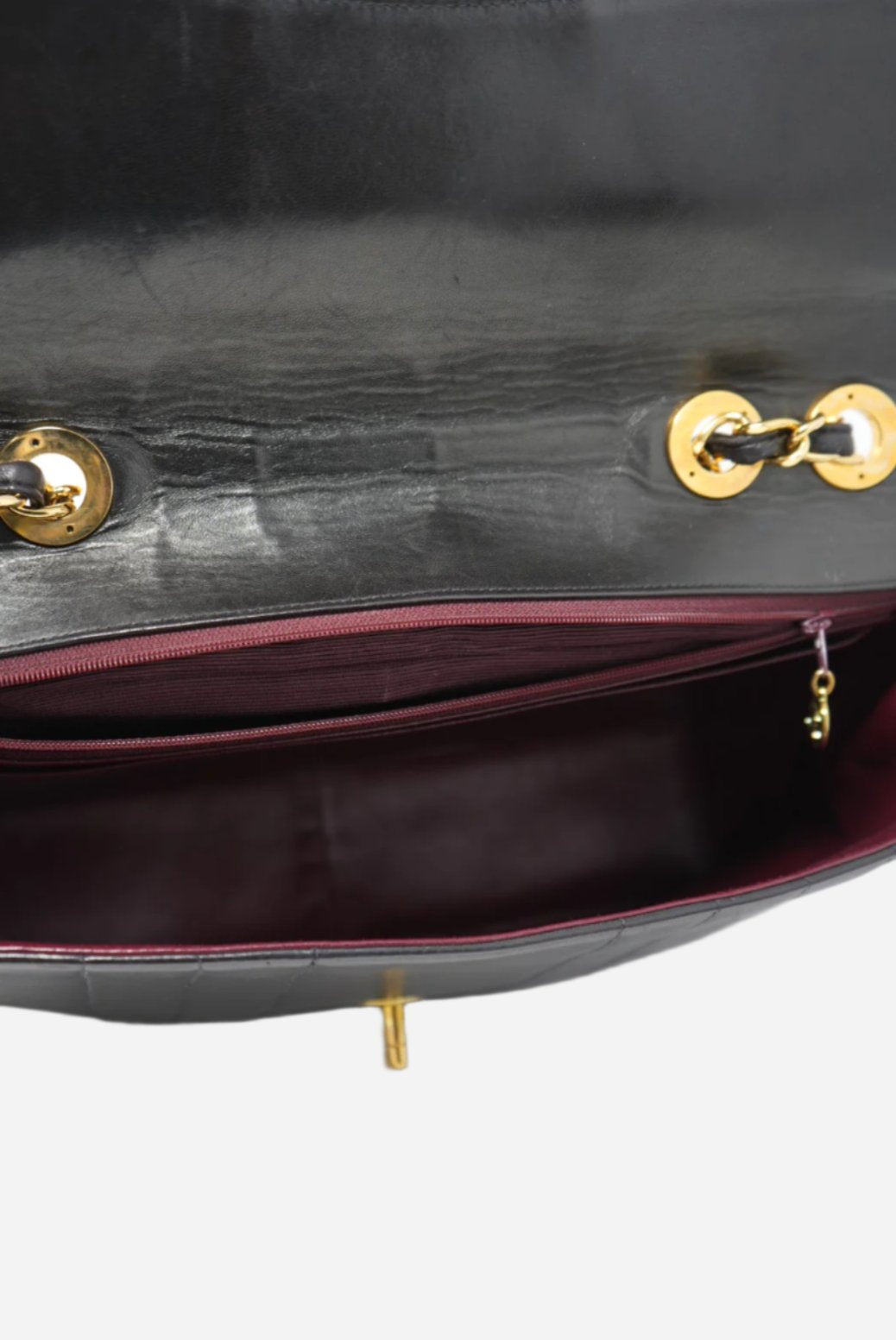Pre-Owned Chanel Maxi 30 1994-1996