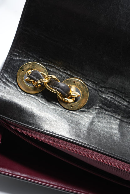Pre-Owned Chanel Maxi 30 1994-1996