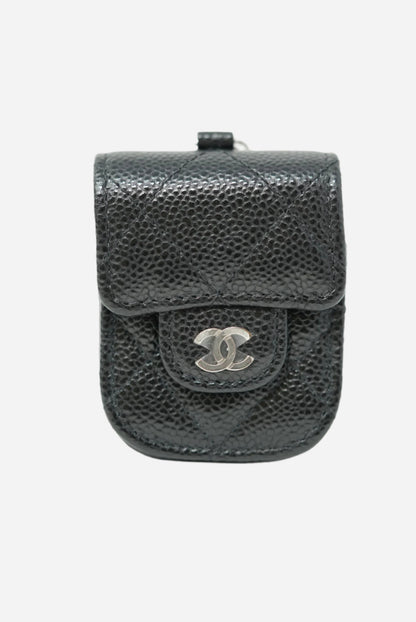 Pre-owned CHANEL Caviar Quilted Airpods Case