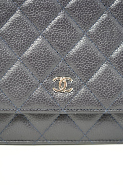 Pre-Owned Chanel 2013-2014 Navy Blue Wallet On Chain Caviar