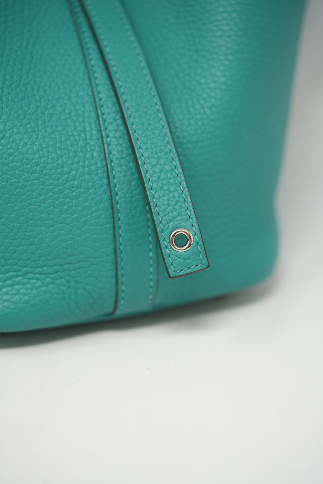 Hermes 2020 Green Clemence Leather Picotin 18 Handbag