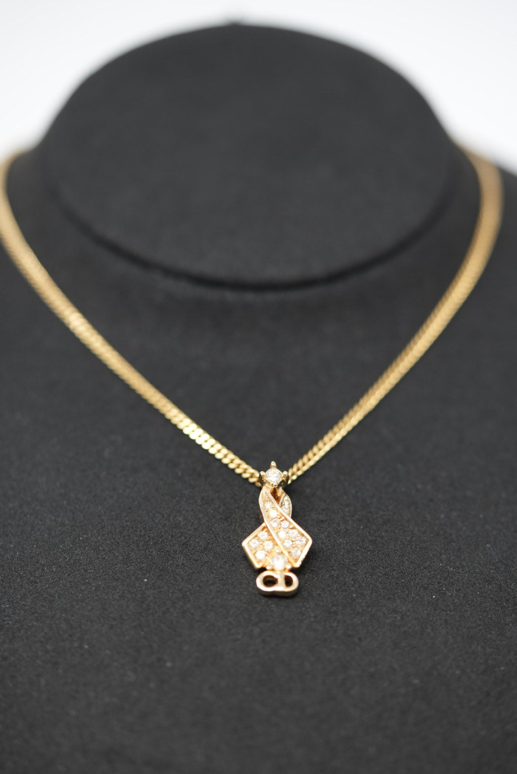 Dior Vintage Gold-Tone Rhinestone Ribbon Necklace
