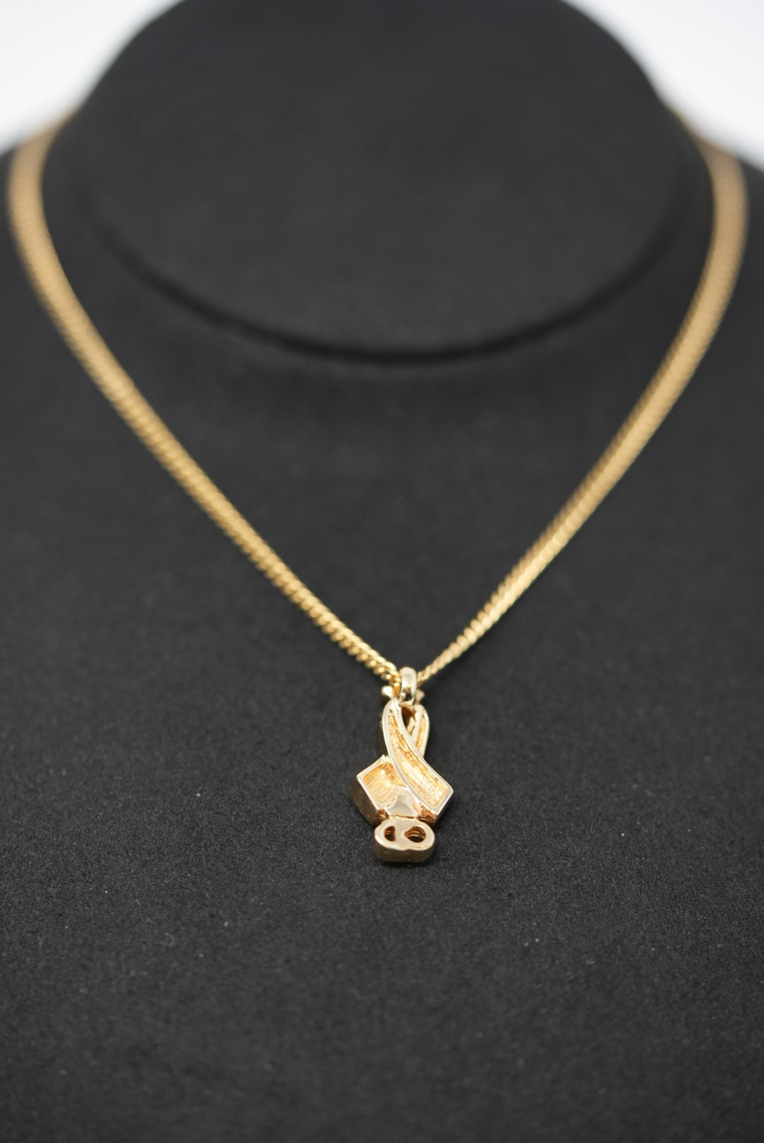 Dior Vintage Gold-Tone Rhinestone Ribbon Necklace