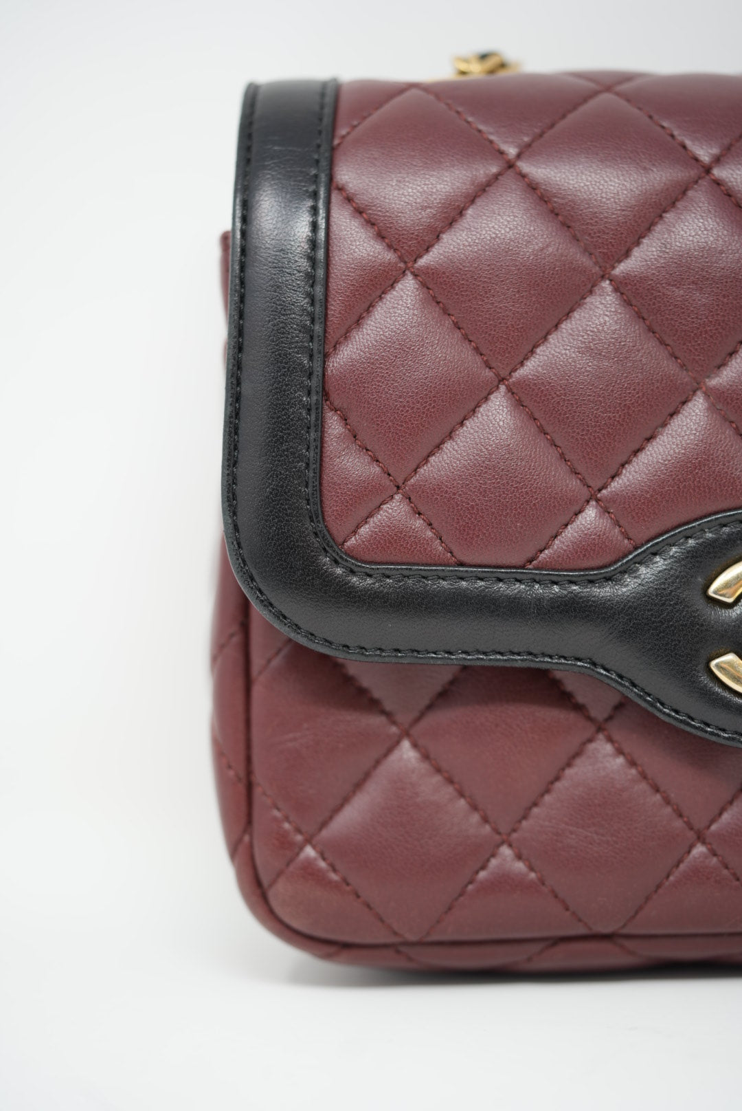 Pre-Owned Chanel 2015-2016 Lambskin Mini Two-Tone Day Flap Bag