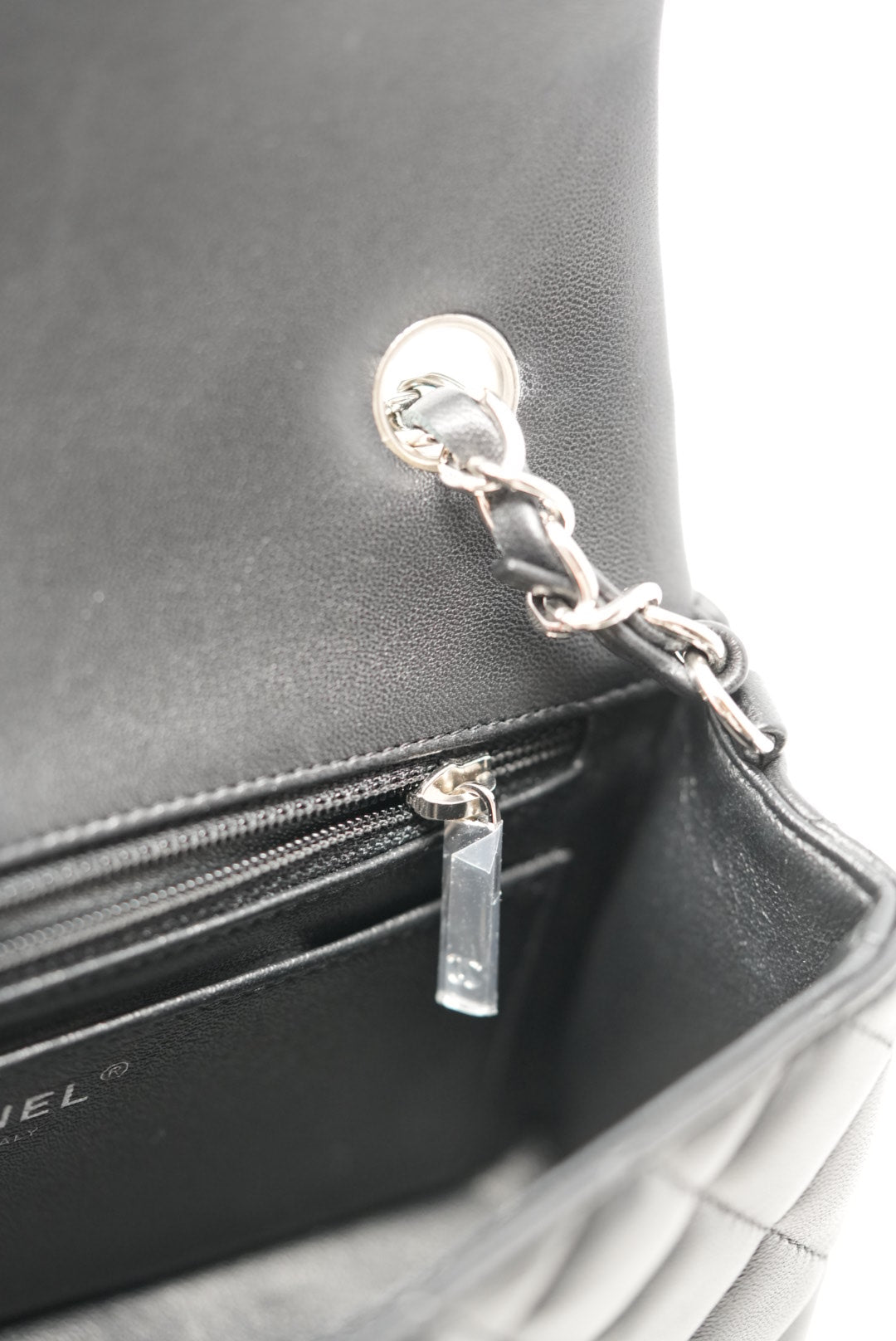 Pre-Owned Chanel 2021 Black Lambskin Classic Mini Flap Bag