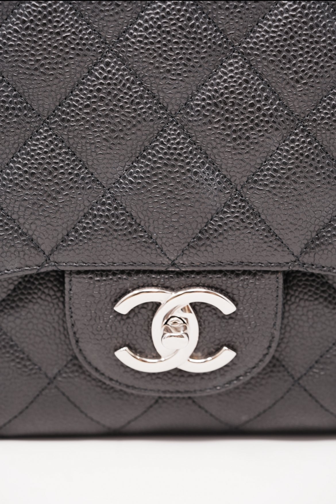 Pre-Owned Chanel Classic Double Flap Maxi Black Caviar Bag