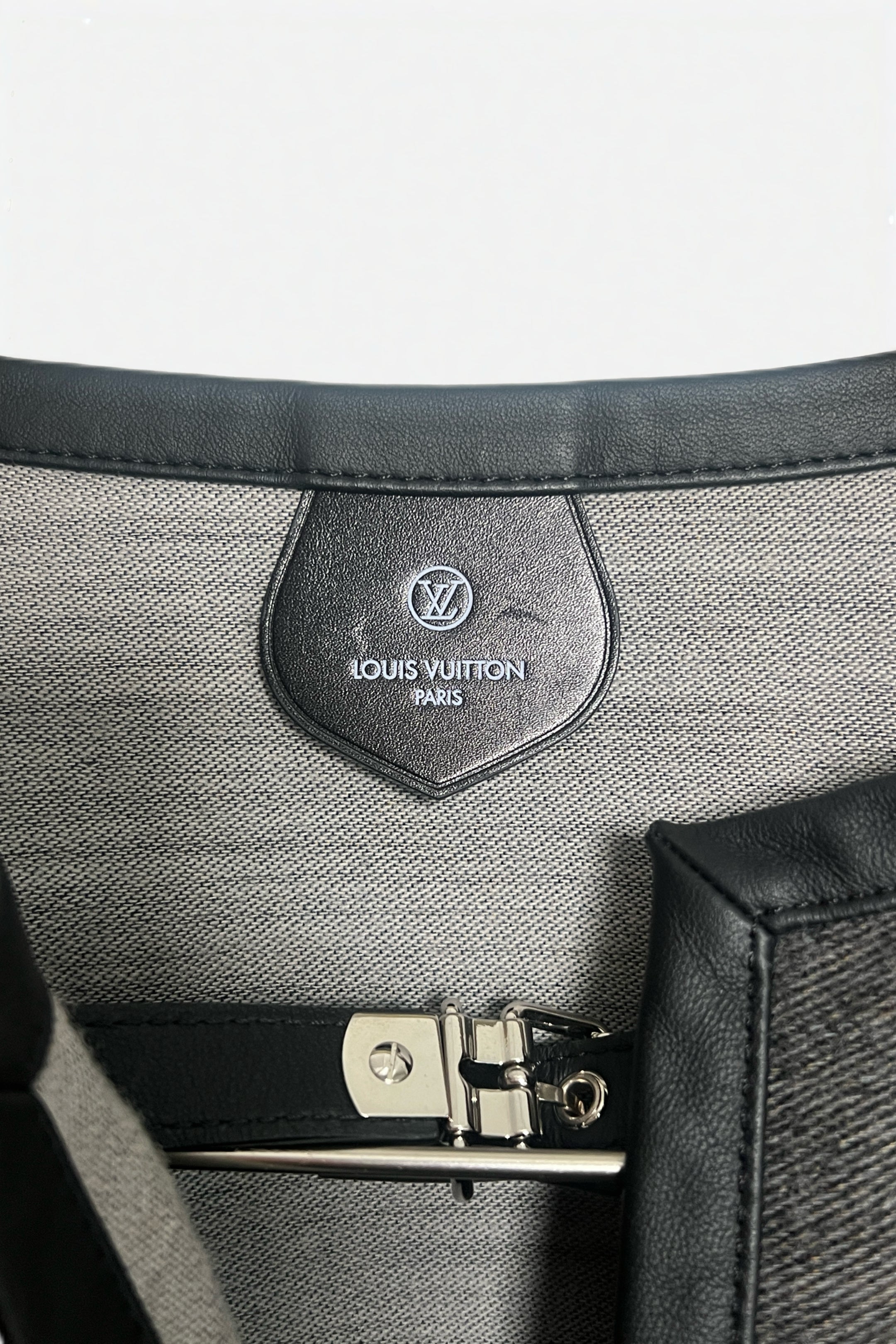 Louis Vuitton Wool/Silk Multicolor Coat Cape Oversized Oversized