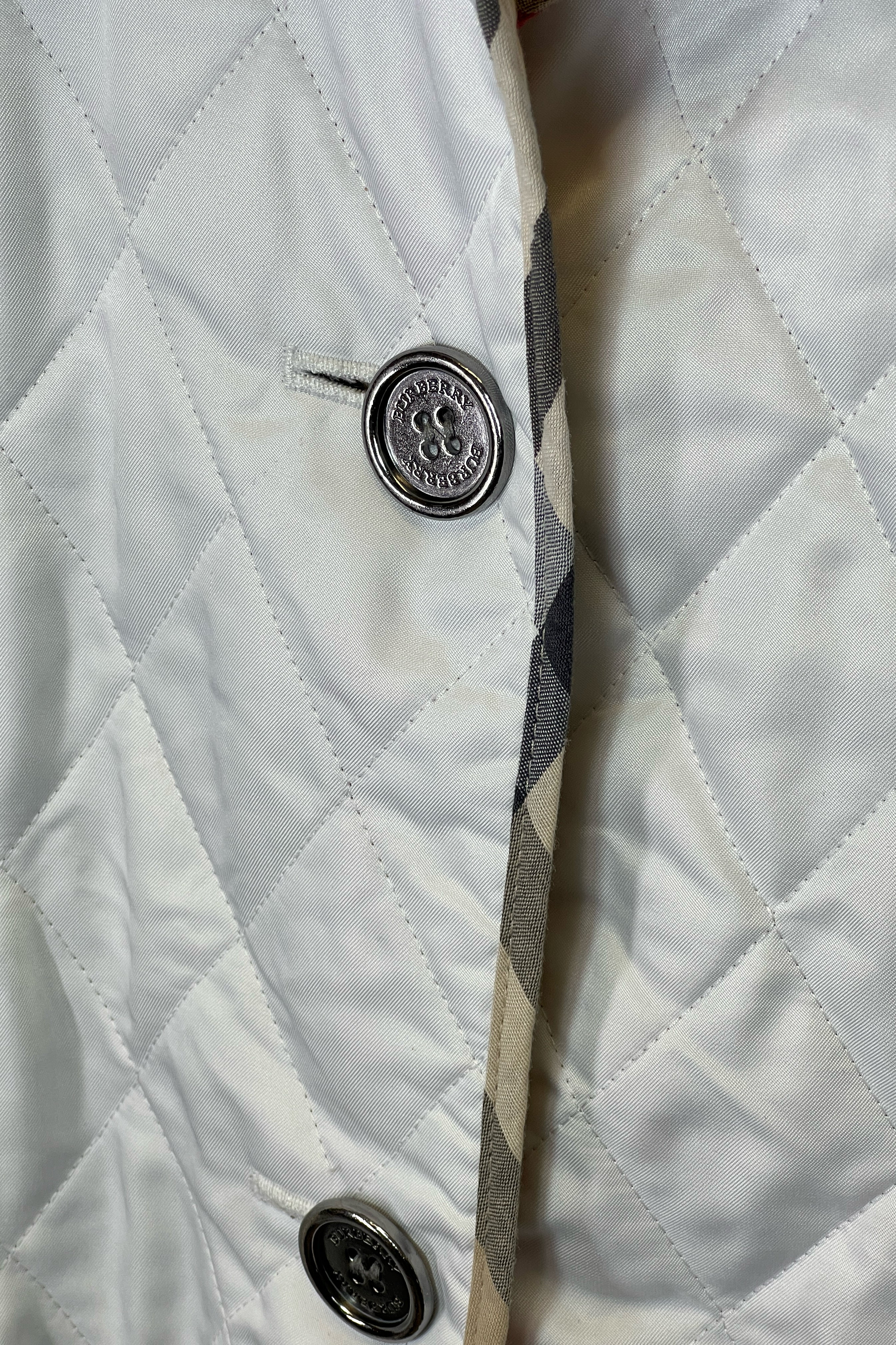 Burberry White Quilted Jacket Size XXL