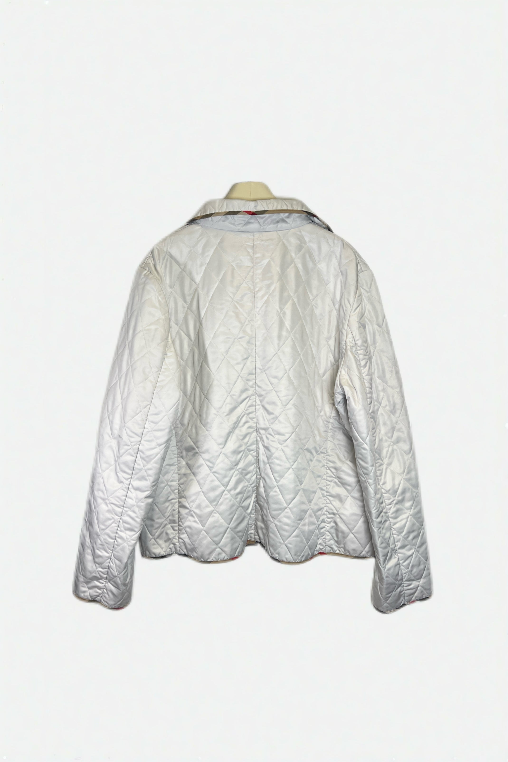 Burberry White Quilted Jacket Size XXL