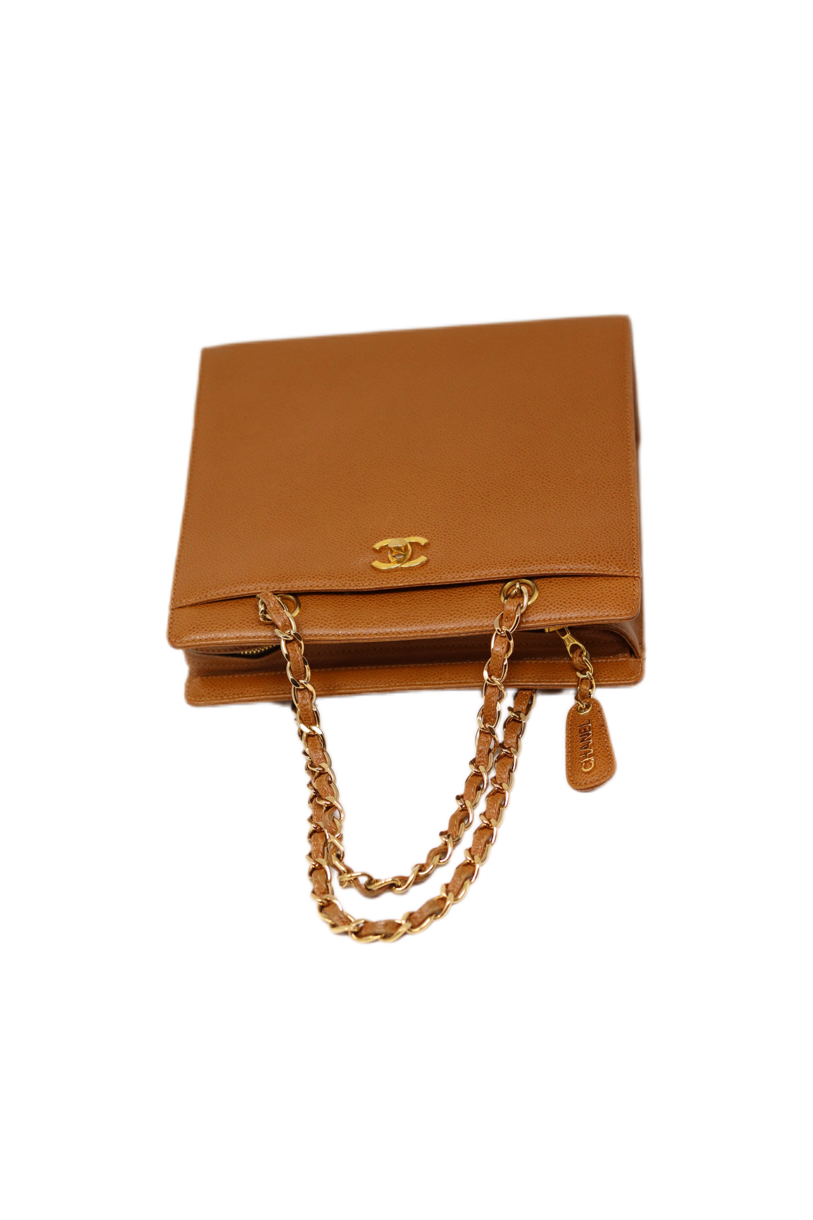 Pre-Owned CHANEL Brown Caviar Leather Tote Bag