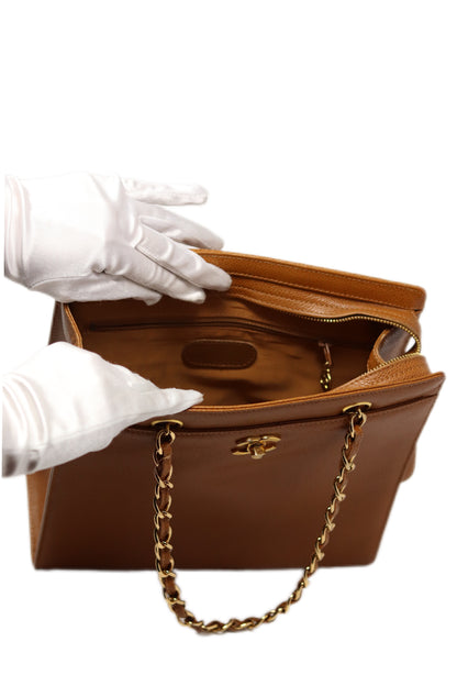 Pre-Owned CHANEL Brown Caviar Leather Tote Bag