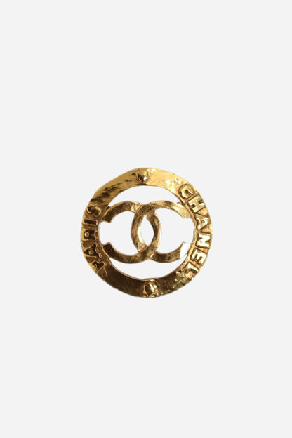Pre-Owned Chanel Round CC Brooch