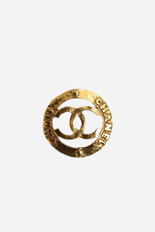 Pre-Owned Chanel Round CC Brooch