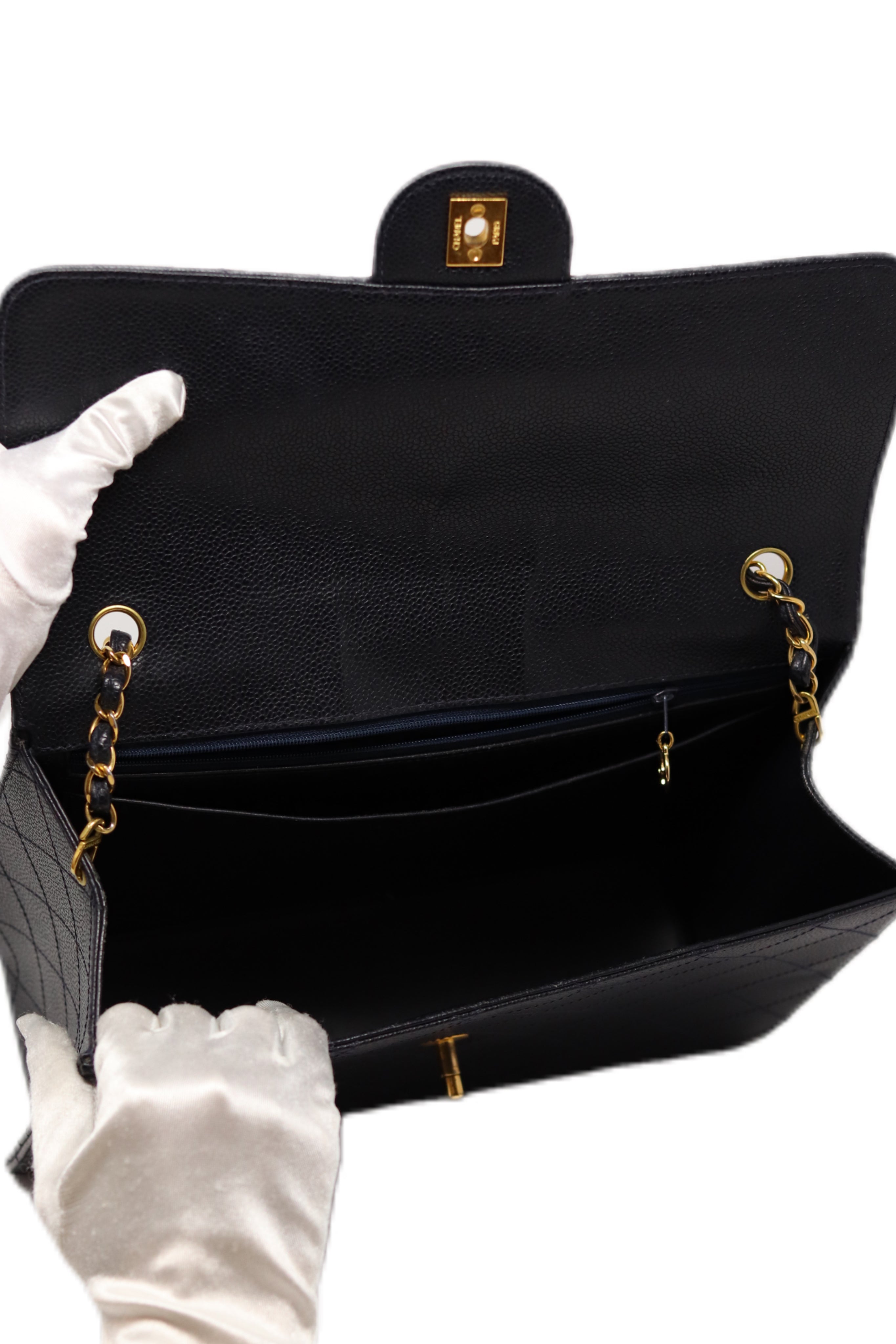 Pre-Owned Chanel Flap Bag Jumbo Dark Blue Caviar