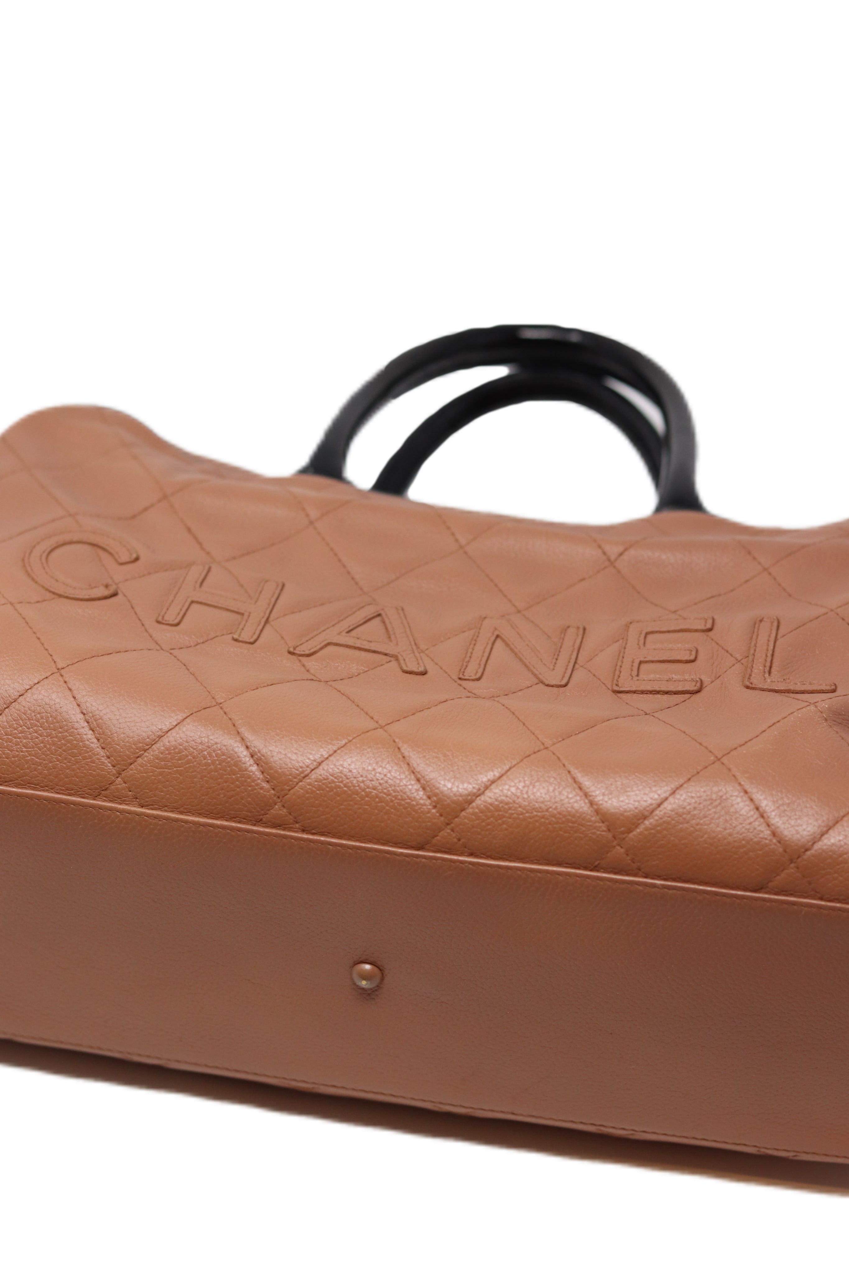 Pre-Owned Chanel 2000-2002 Boston Handbag Beige