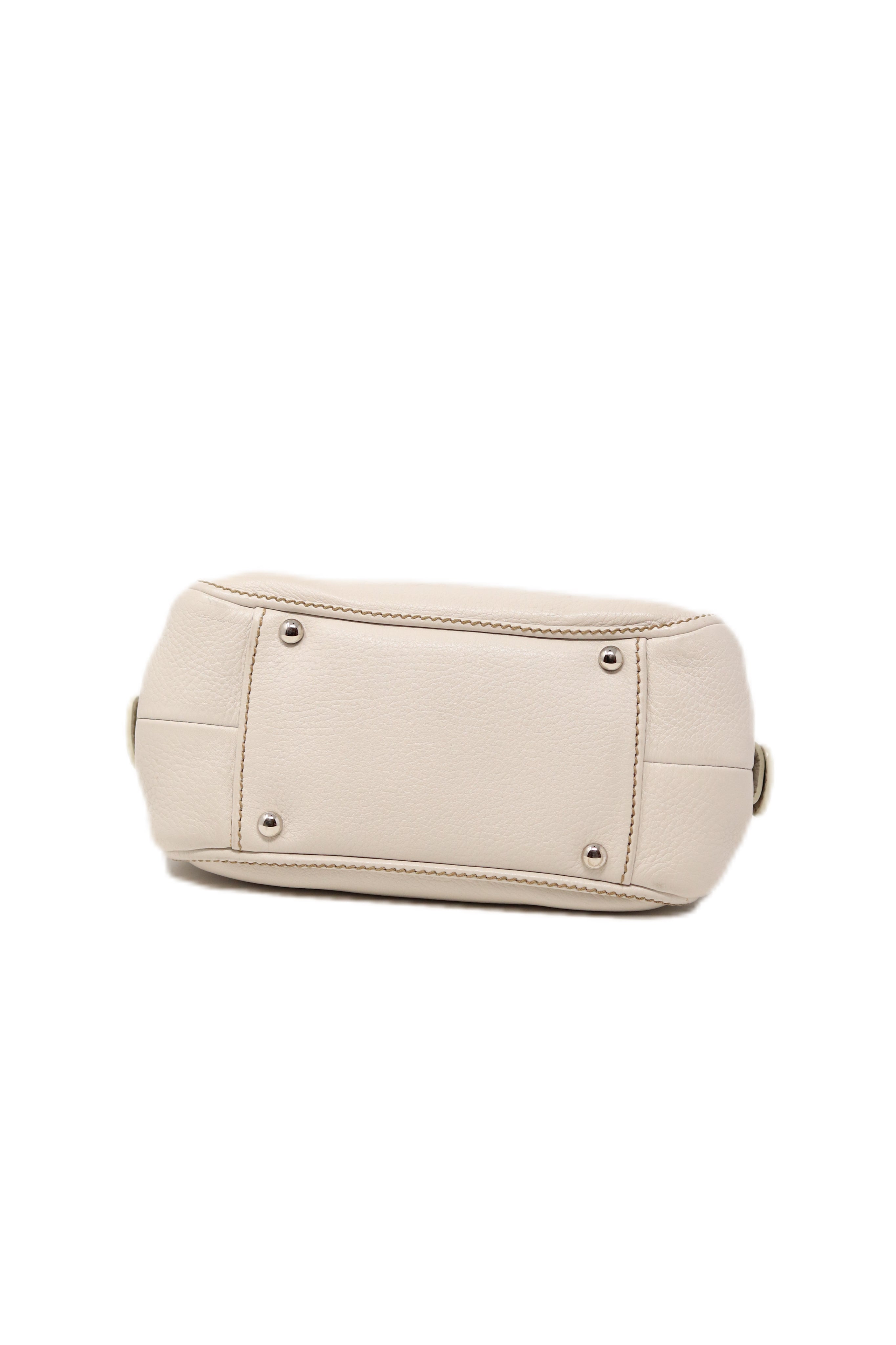 Pre-Owned Chanel 2003-2004 Mini Handle Bag Calfskin White