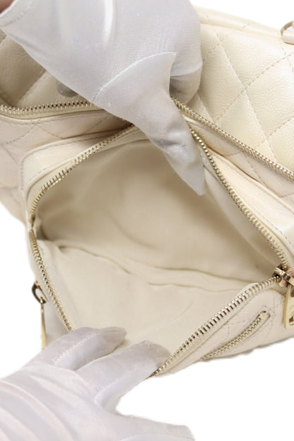 Pre-Owned Chanel 2019 Chest Bag Caviar White