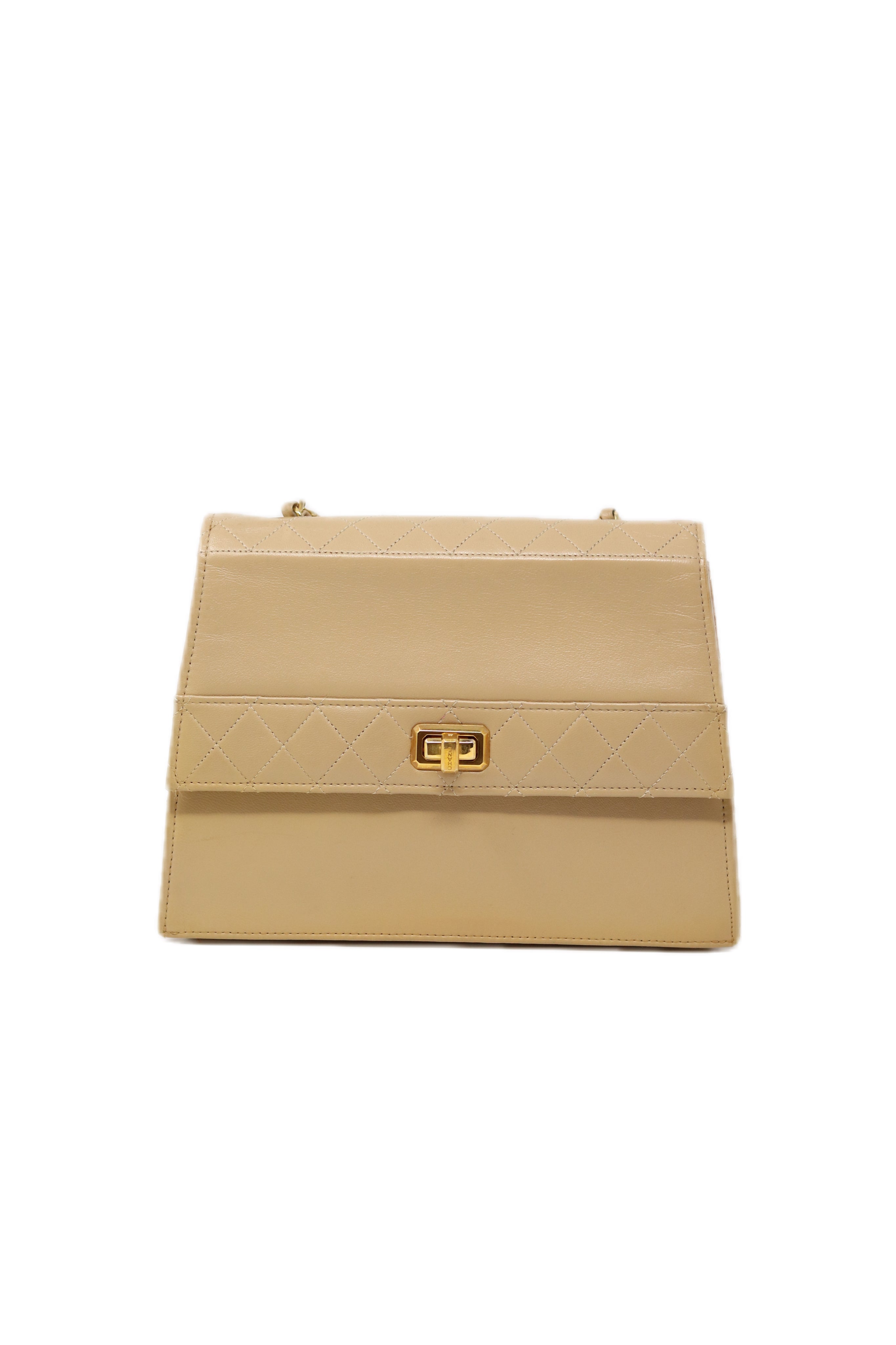 Pre-Owned CHANEL 1989-1991 Beige Lambskin Mademoiselle Lock Trapezoid Flap