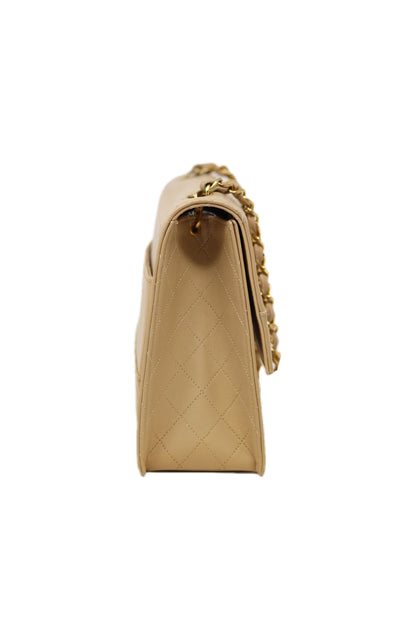 Pre-Owned CHANEL 1989-1991 Beige Lambskin Mademoiselle Lock Trapezoid Flap