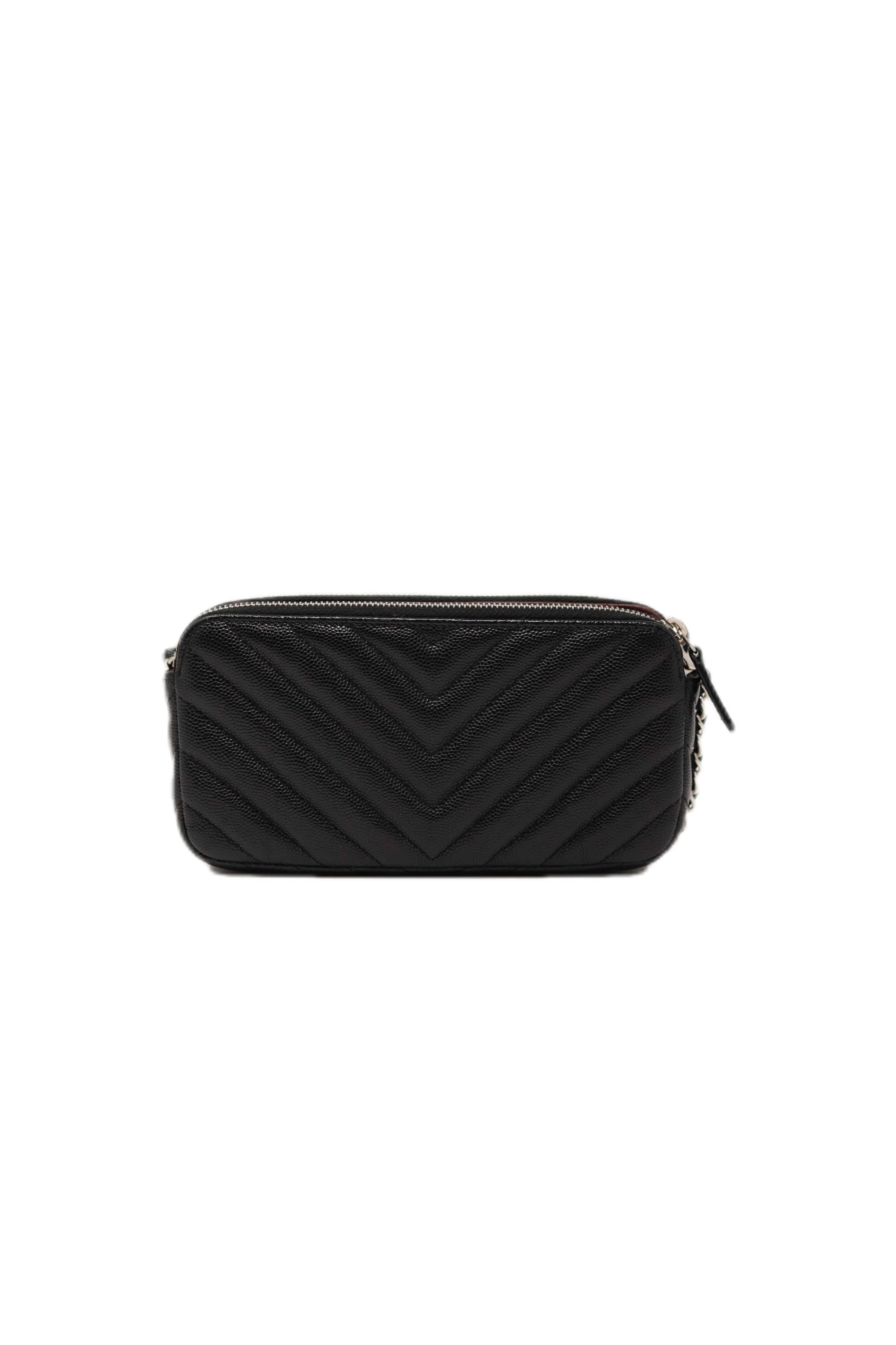 Pre-Owned Chanel V Pattern Double zip wallet on chain